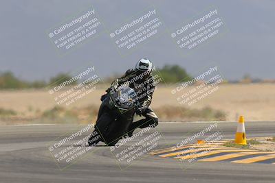 media/Sep-30-2023-SoCal Trackdays (Sat) [[636657bffb]]/Turn 15 (1120am)/